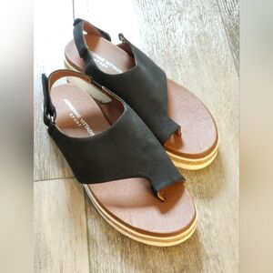 Adrienne Vittadini Wedge sandals